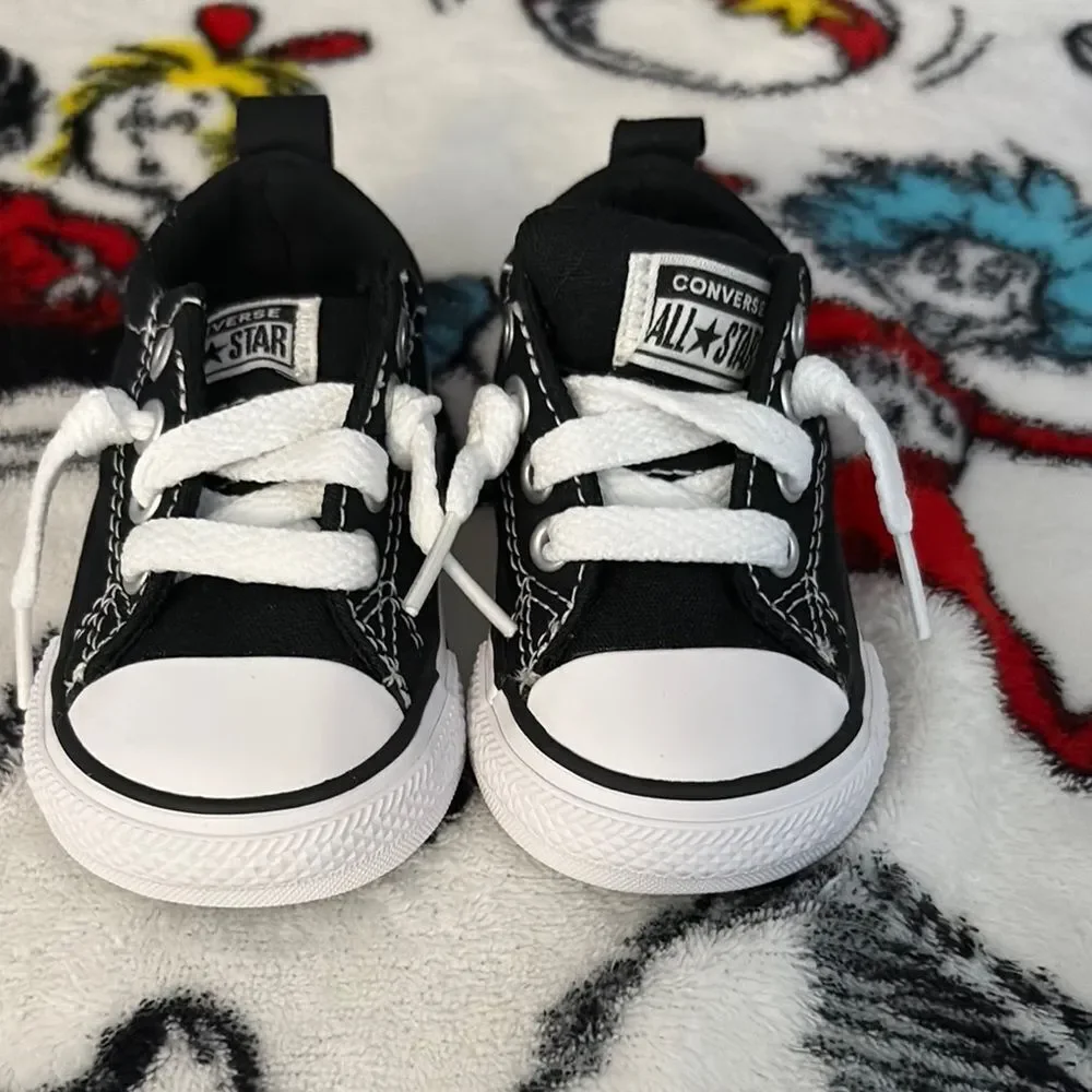 NWOT Converse Black and White Chuck Taylor Sneakers Classic Canvas Design Size 3